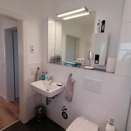 Gaestezimmer Bergerhof - Ankommen Und Wohlfuehlen * Neuss