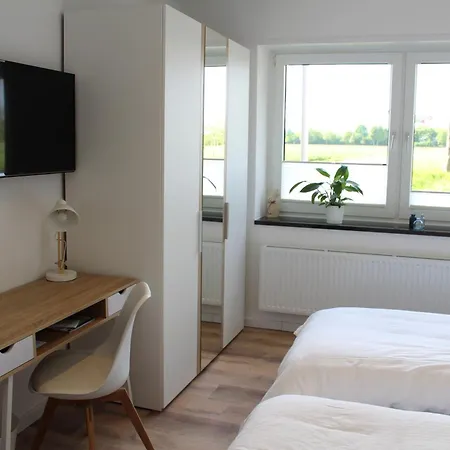 アパート Gaestezimmer Bergerhof - Ankommen Und Wohlfuehlen ノイス